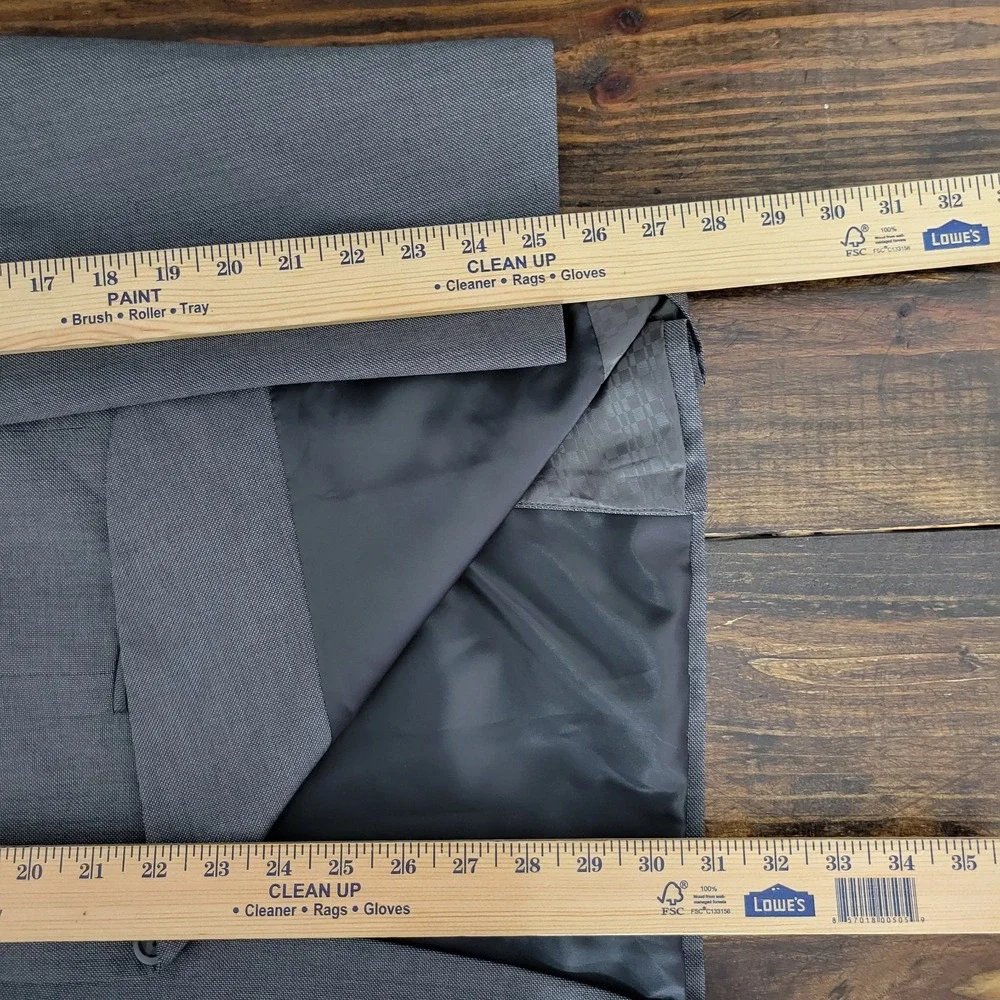 Kenneth Cole Reaction Men's‎ Sport Coat Blazer Two Button Gray Size about 42R